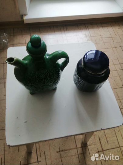 Кувшин старинный и ваза