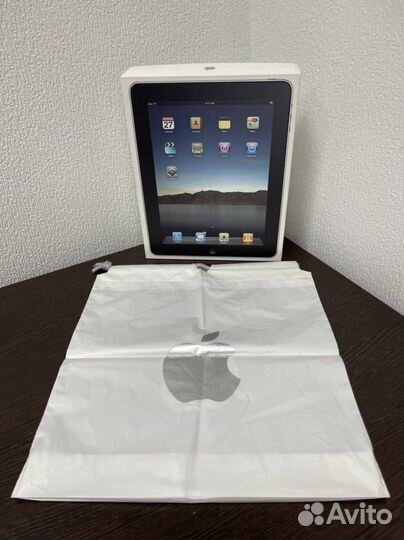 iPad первого поколения. Коробка и пакет