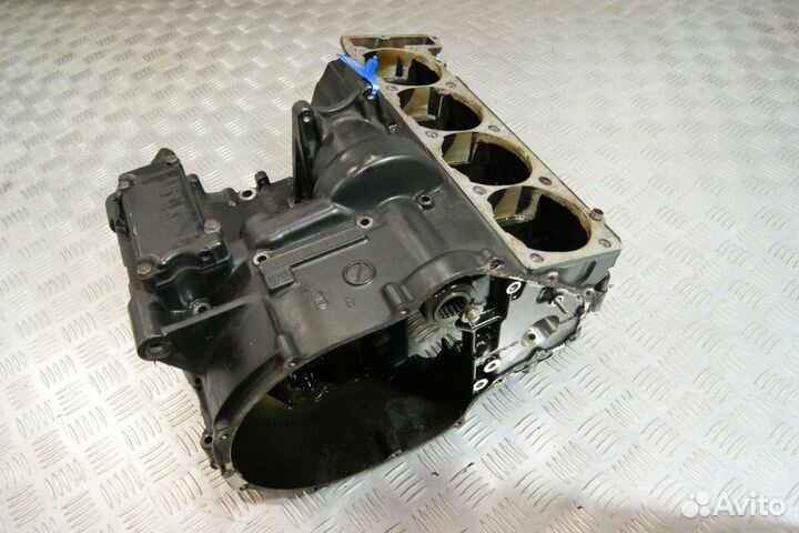 Картер (блок двигателя) Kawasaki ZZR1100-1, ZXT10C