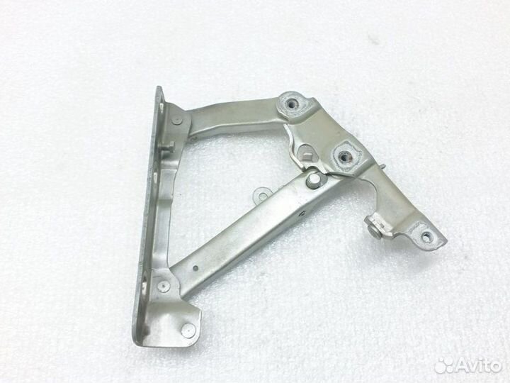 Петля капота правая Mercedes-Benz E-Class W211