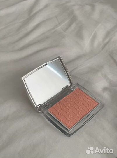 Румяна dior backstage 001.002