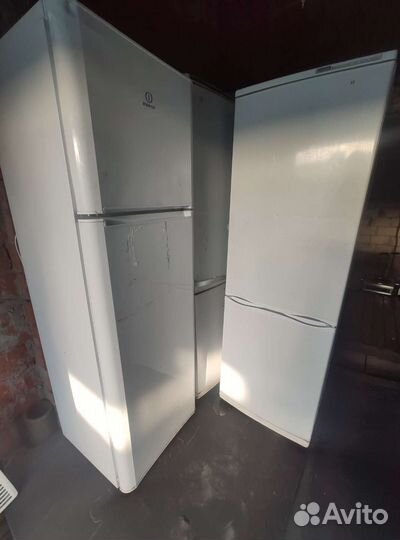 Холодильник бу рабочий