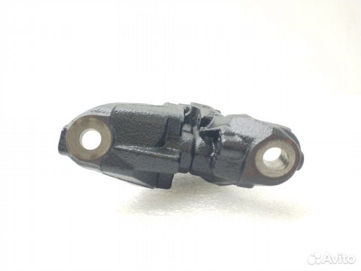 Кронштейн двигателя Mazda 3