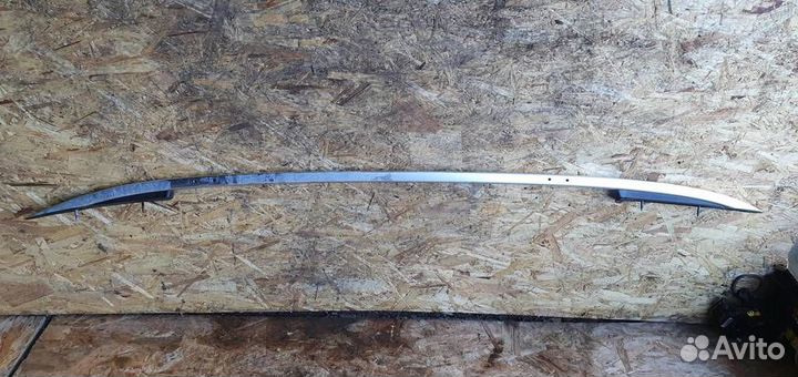 Рейлинг крыши правый Volkswagen Tiguan 2007-2011