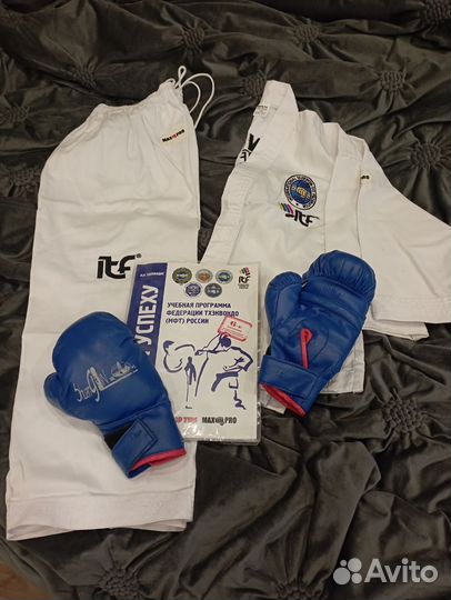 Форма для тхэквондо 140