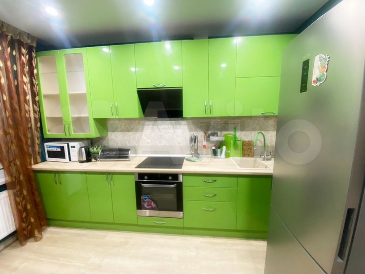 2-к. квартира, 60 м², 3/15 эт.