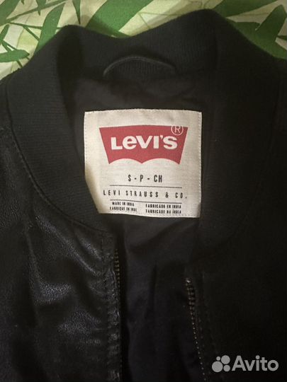 Кожаная куртка levis мужская S