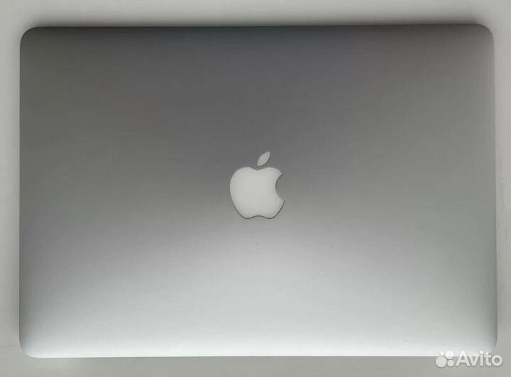 Продам Apple Macbook Air 13 Early-2015