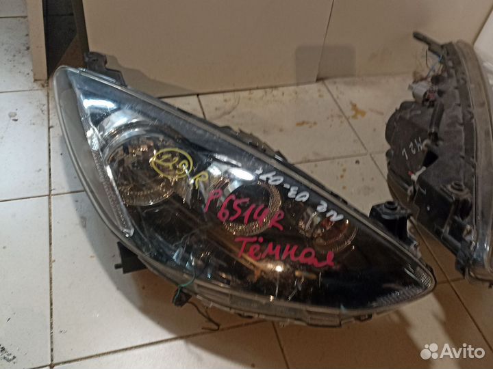 Фара Mazda 2 ксенон 2007-2015