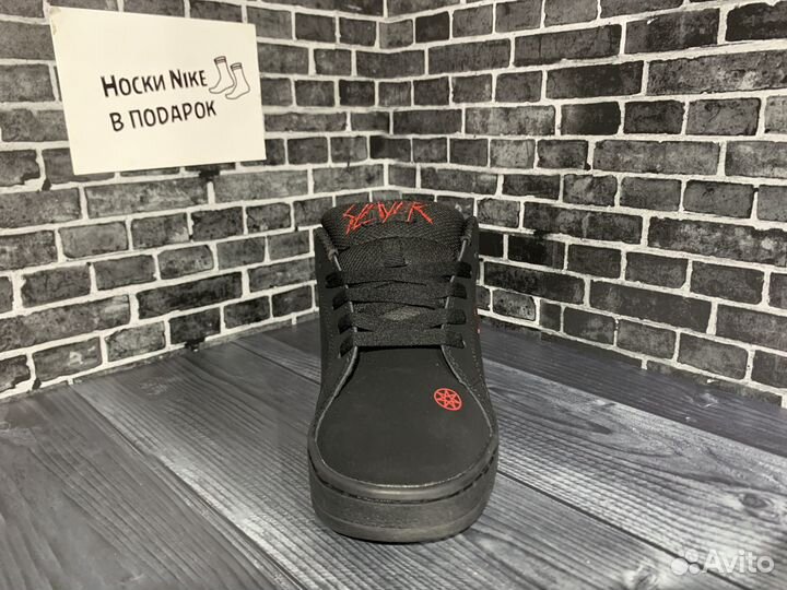 DC Shoes x Slayer. Женские дутыши кроссовки