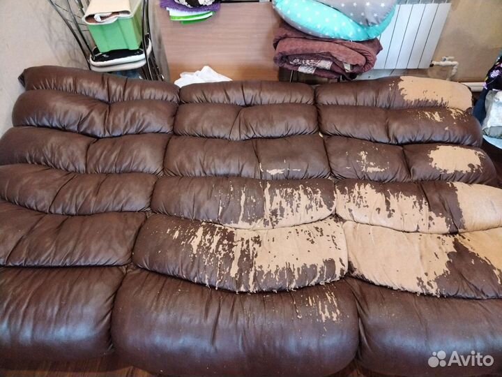 Кожаный диван бу