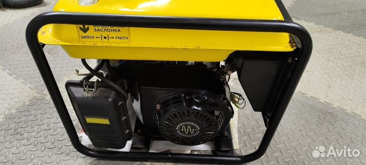 Бензиновый генератор Elekon Power EPG2400i