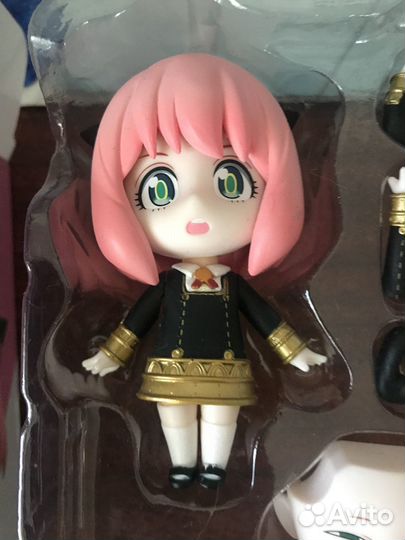 Семья шпиона фигурка Аня