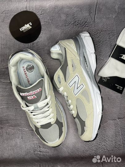 New Balance 990