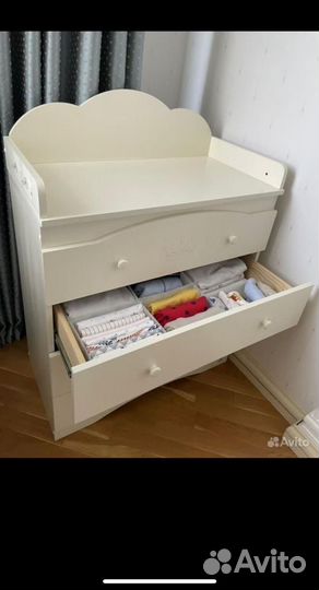 Детская кровать с комодом