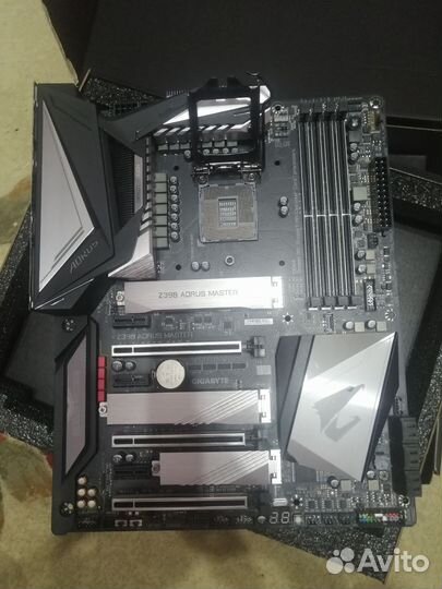 Gigabyte Z390 aorus master