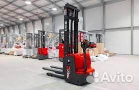 Водитель высотного штабелера