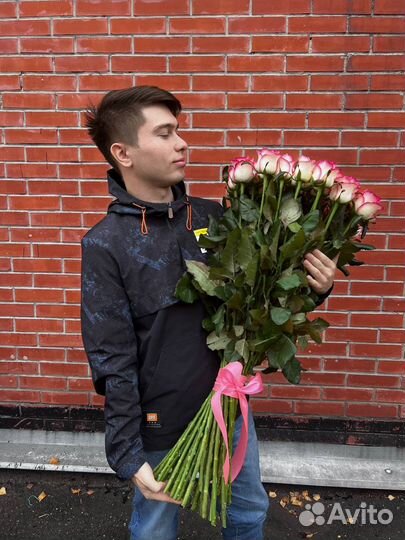 Метровые крупноголовые розы. Роза 100см