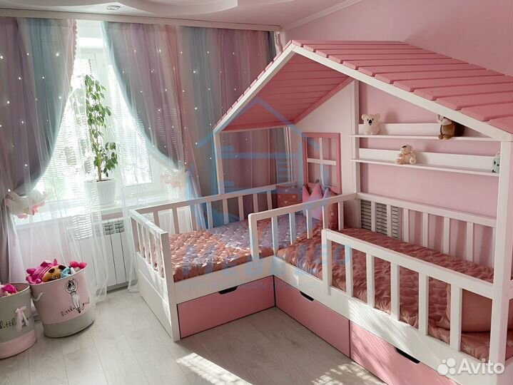 Двухъярусная кровать