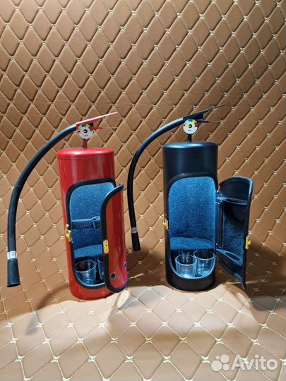 Канистра-бар, клетка, огнетушитель