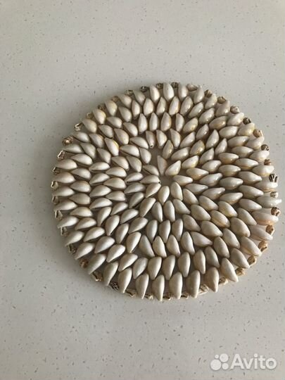 Подставка из натуральных ракушек