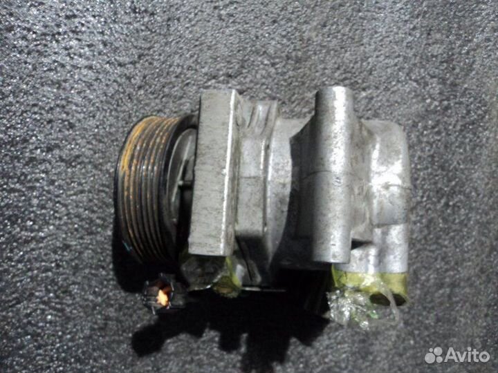 Компрессор кондиционера Nissan Almera N17T HR12DE