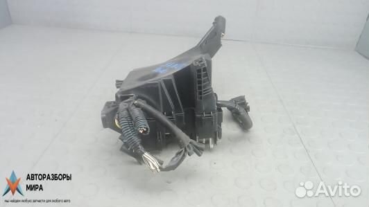 Блок предохранителей Toyota Auris 2007