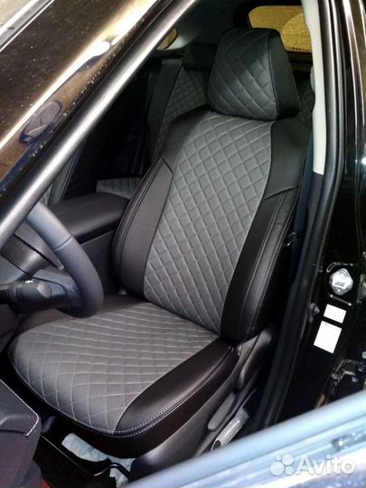 Чехлы на Тойота Рав 4 2018+