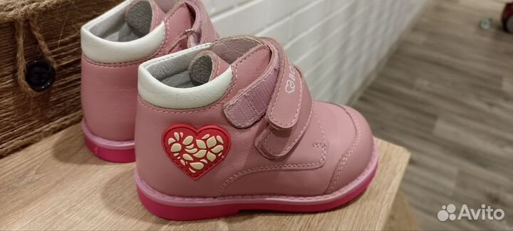 Обувь на девочку осень 23р