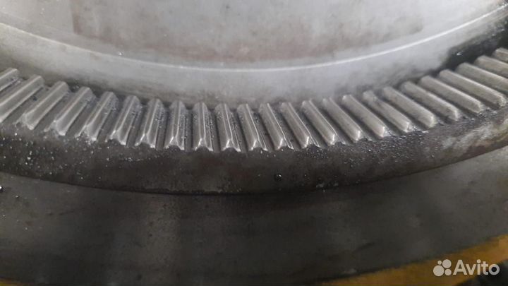 Редуктор хода экскаватора Komatsu PC400-7