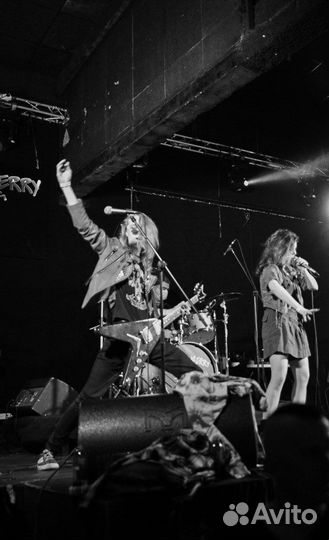 Преподаватель электрогитары, бас гитары