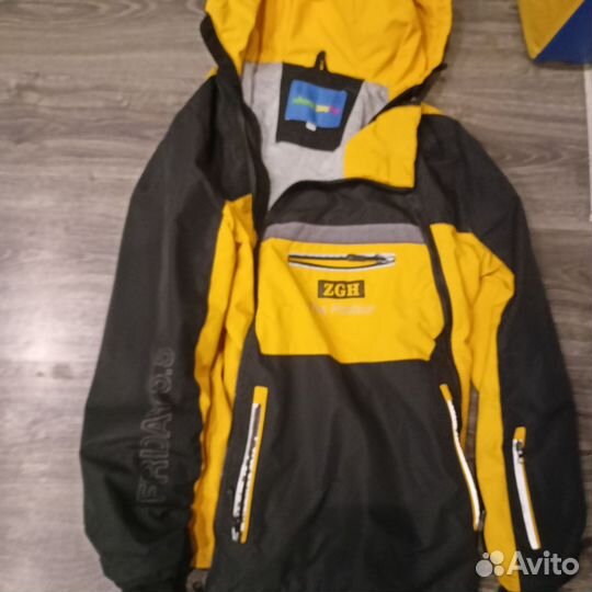 Куртка демисезонная р152