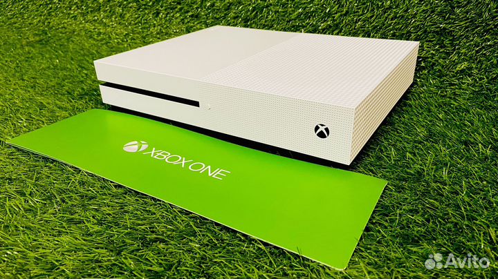Xbox One S с кучей игр