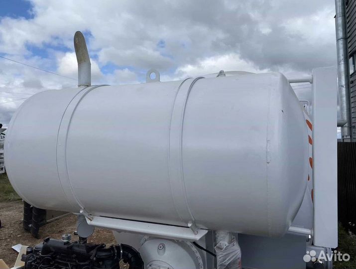Водобак на автобетоносмеситель тза