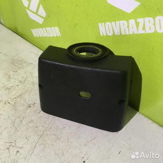 Кожух рулевой колонки нижний Ауди 80 90 Б3