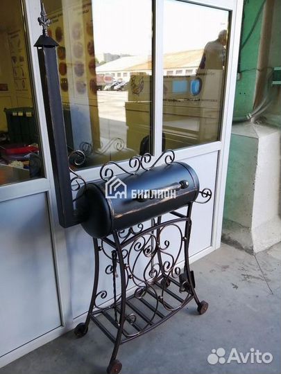 Кованный Мангал на колесах