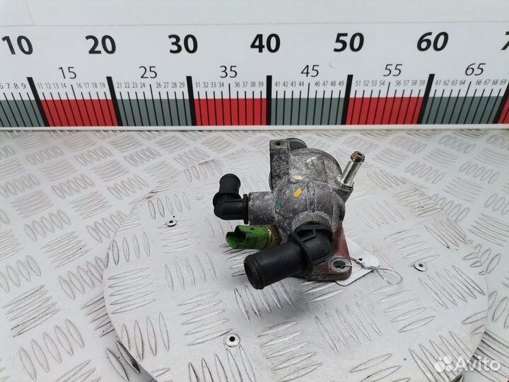 Корпус термостата для Opel Corsa D 55202373