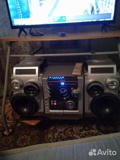 Музыкальный центр samsung