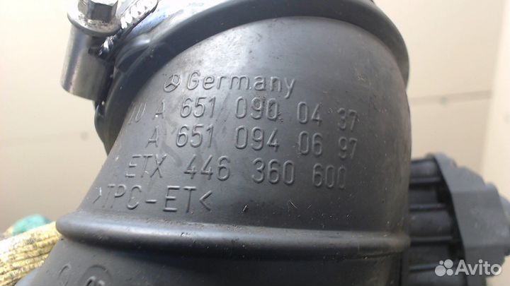 Патрубок воздушного фильтра Mercedes C W204, 2011