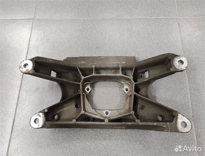 Кронштейн кпп Audi A4 B8