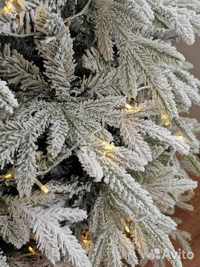 Елка искусственная заснеженная комбинированная 210