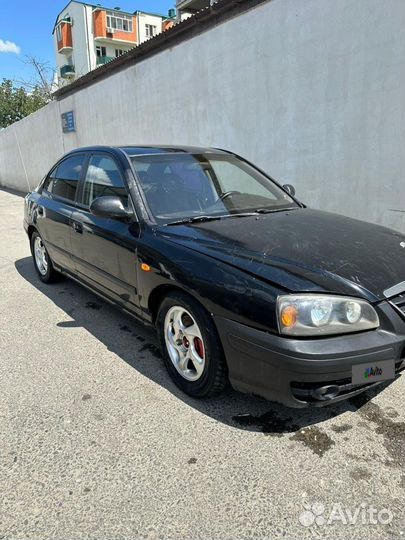 Hyundai Elantra 1.6 МТ, 2003, битый, 200 000 км