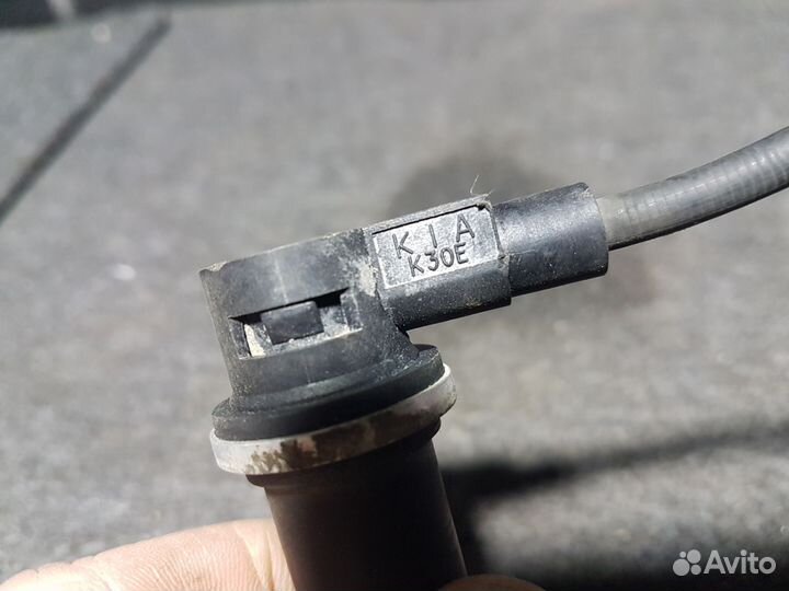 Датчик распредвала KIA spectra s6d