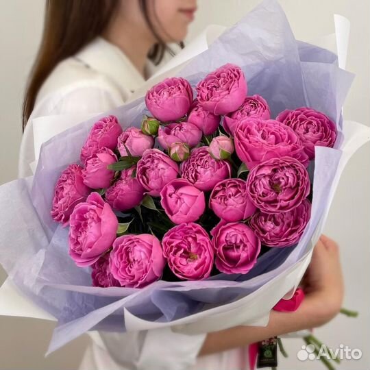 Букет пионовидных роз 