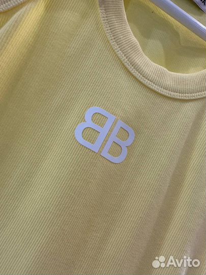 Майка женская Balenciaga