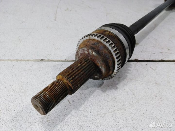 Привод задний правый Мазда