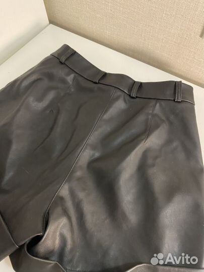 Черные кожаные шорты