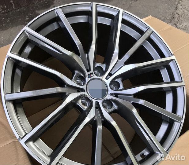 Диски R21 на BMW 742 М Стиль
