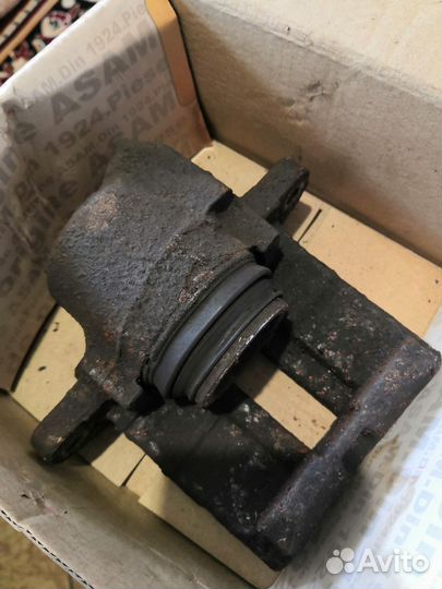 Тормозные суппорта lucas на Логан