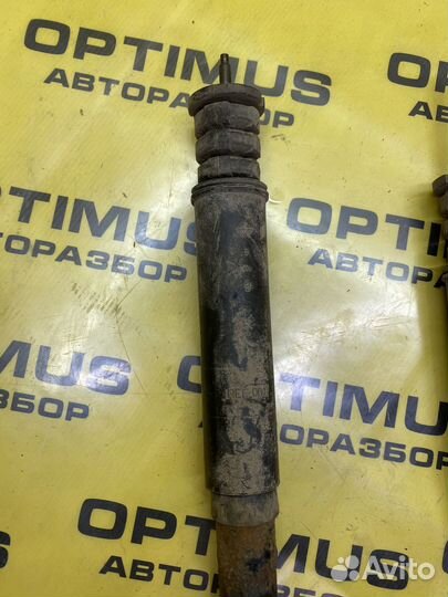 Амортизатор задний Nissan Note E11